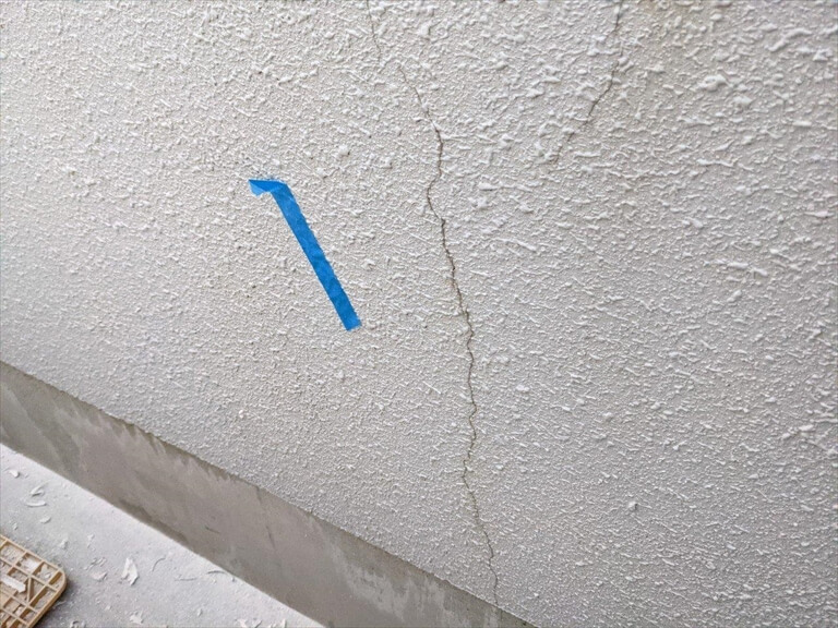 【Uカットシール後→モルタル補修】クラック現状