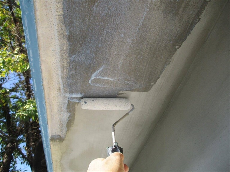 シーラー塗布作業中【補修方法】