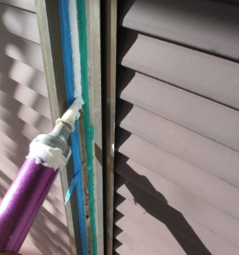 悪質な会社はシーリング材をケチる！