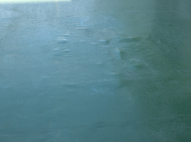 防水の表面に膨れがある2