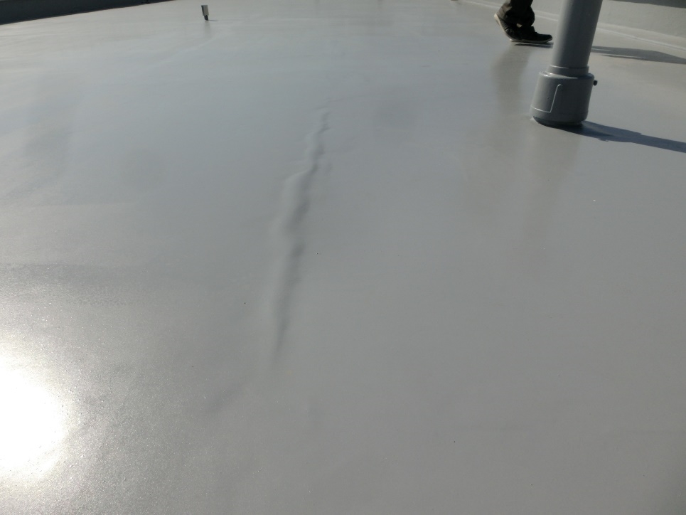 防水の表面に膨れがある3